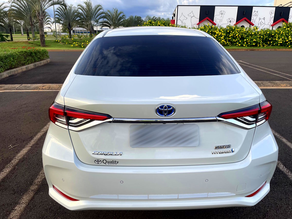 Corolla Altis Premium Hybrid 2020